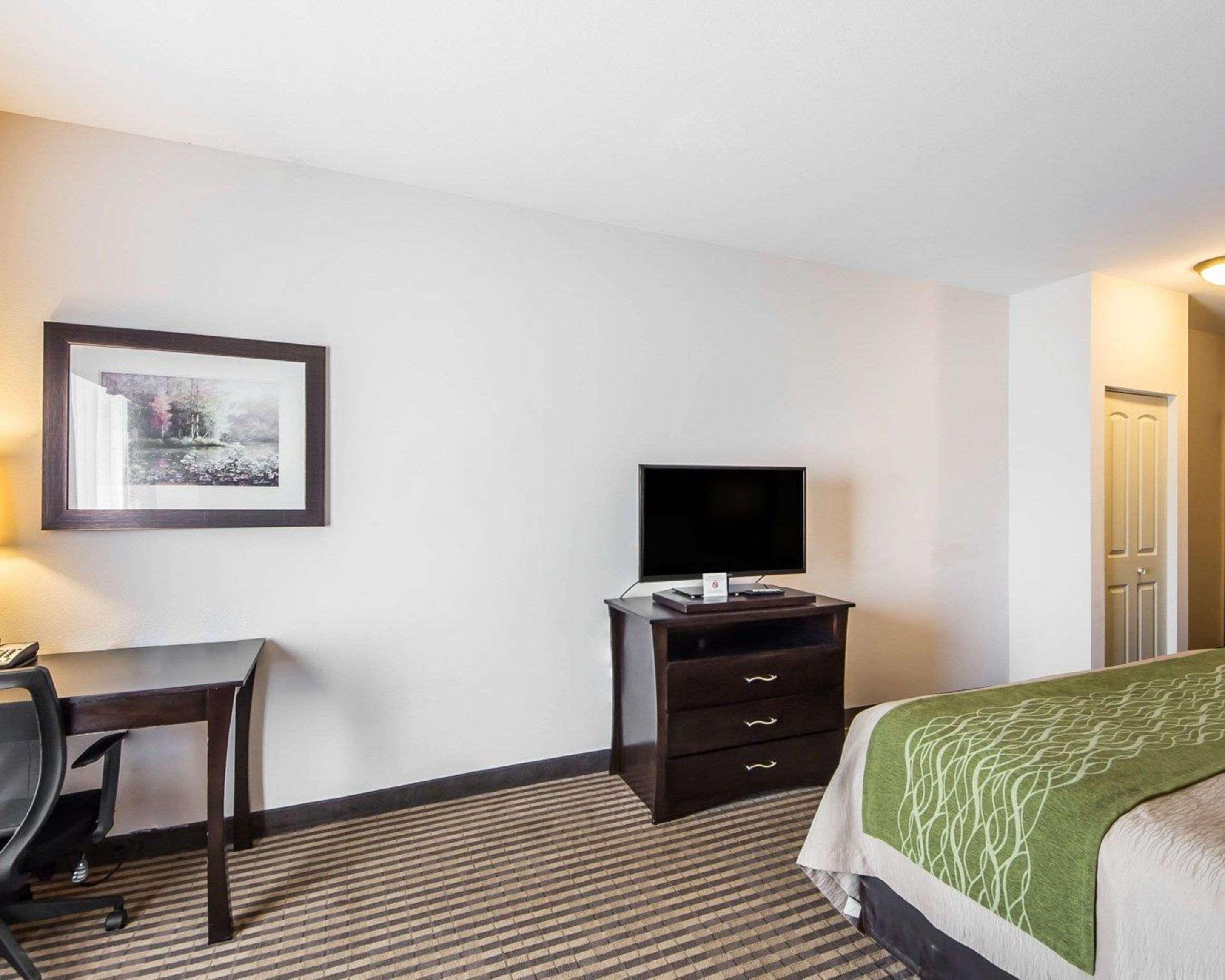 Alva Comfort Inn & Suites מראה חיצוני תמונה