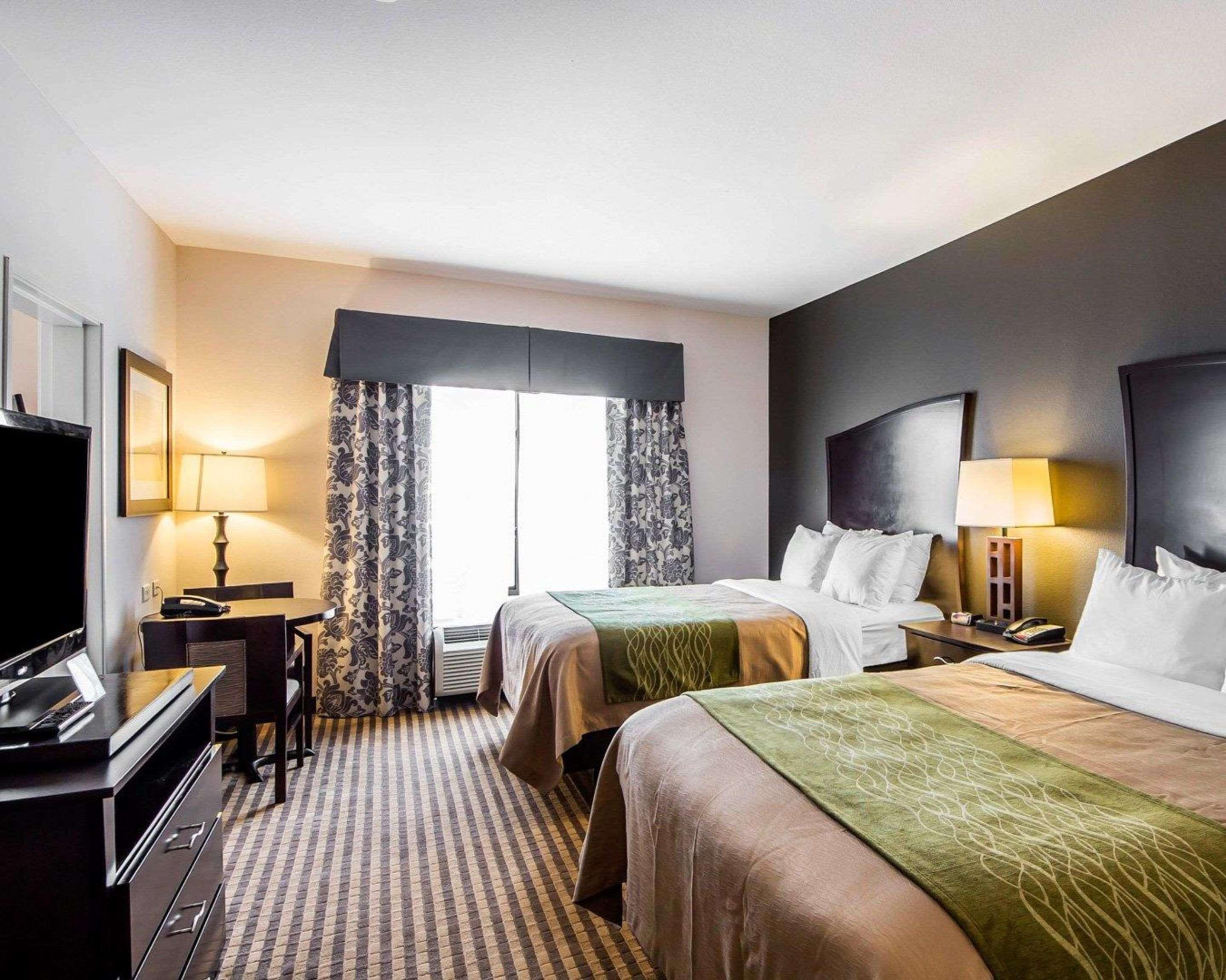 Alva Comfort Inn & Suites מראה חיצוני תמונה