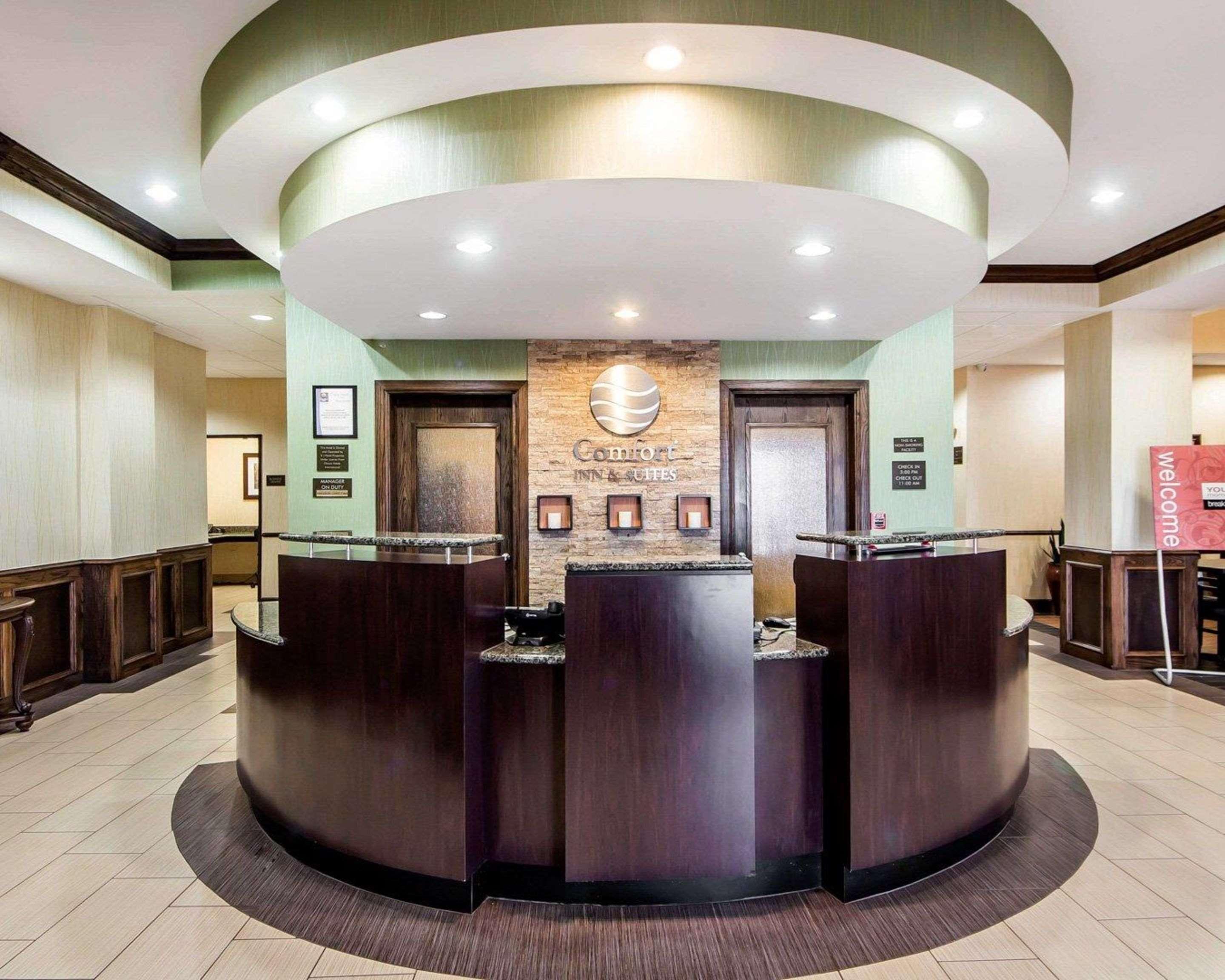 Alva Comfort Inn & Suites מראה חיצוני תמונה