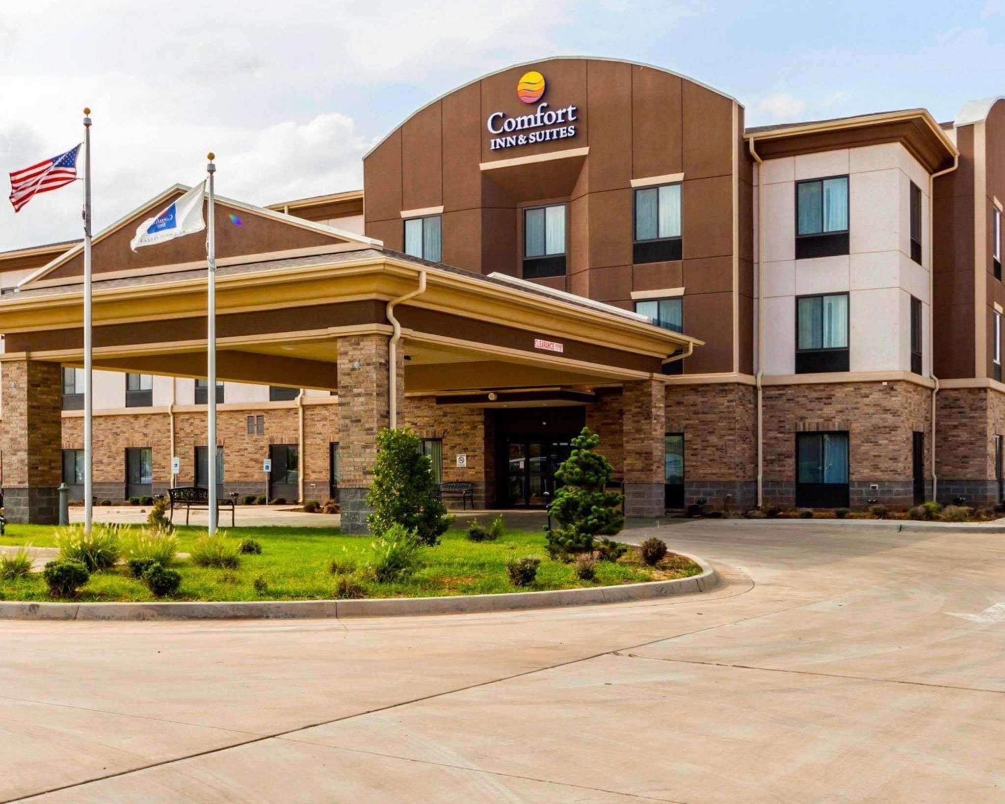 Alva Comfort Inn & Suites מראה חיצוני תמונה
