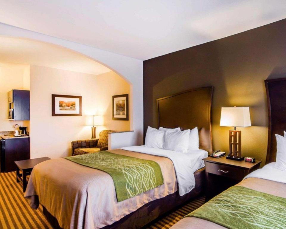Alva Comfort Inn & Suites מראה חיצוני תמונה