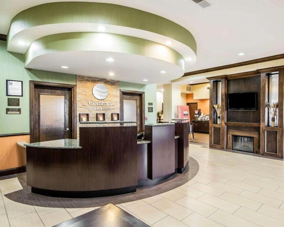 Alva Comfort Inn & Suites מראה חיצוני תמונה